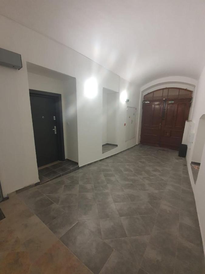 Monar Exclusive Center Free Parking In Garage Apartment Kosice Bagian luar foto