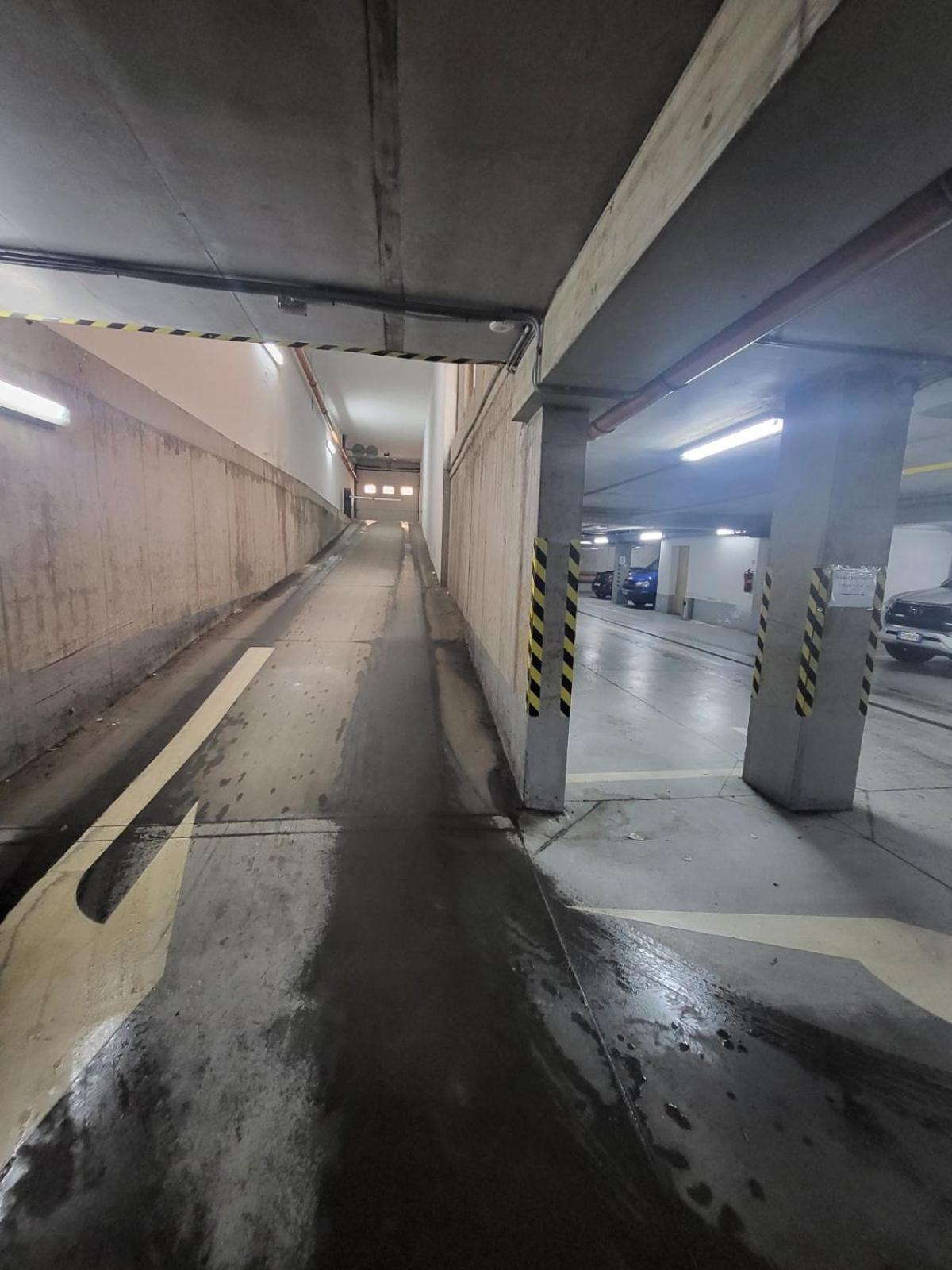 Monar Exclusive Center Free Parking In Garage Apartment Kosice Bagian luar foto